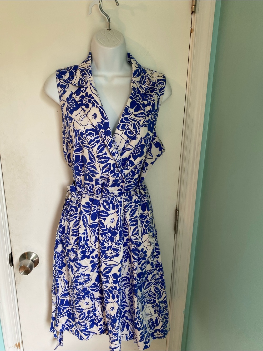 Anne Klein sleeveless tie waist floral Midi Dress